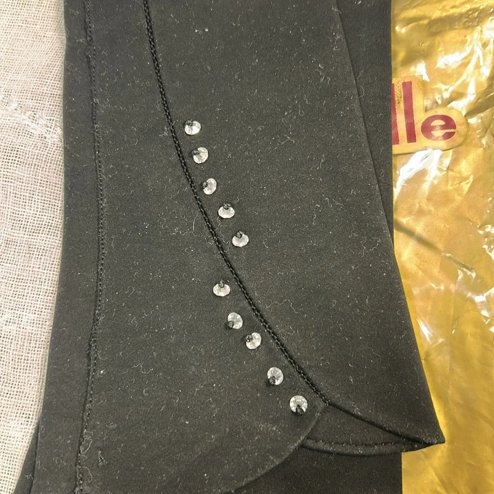 Oleg Cassini Dawnell long gloves with crystal embellishments